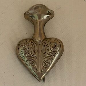 Vintage tussie mussie sterling silver flower lapel holder